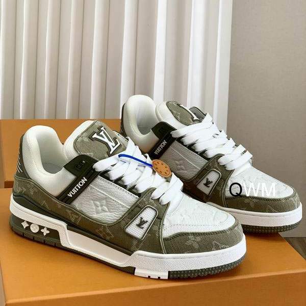 Picture of Louis Vuitton Shoes _SKULVsz35-45WM110112879